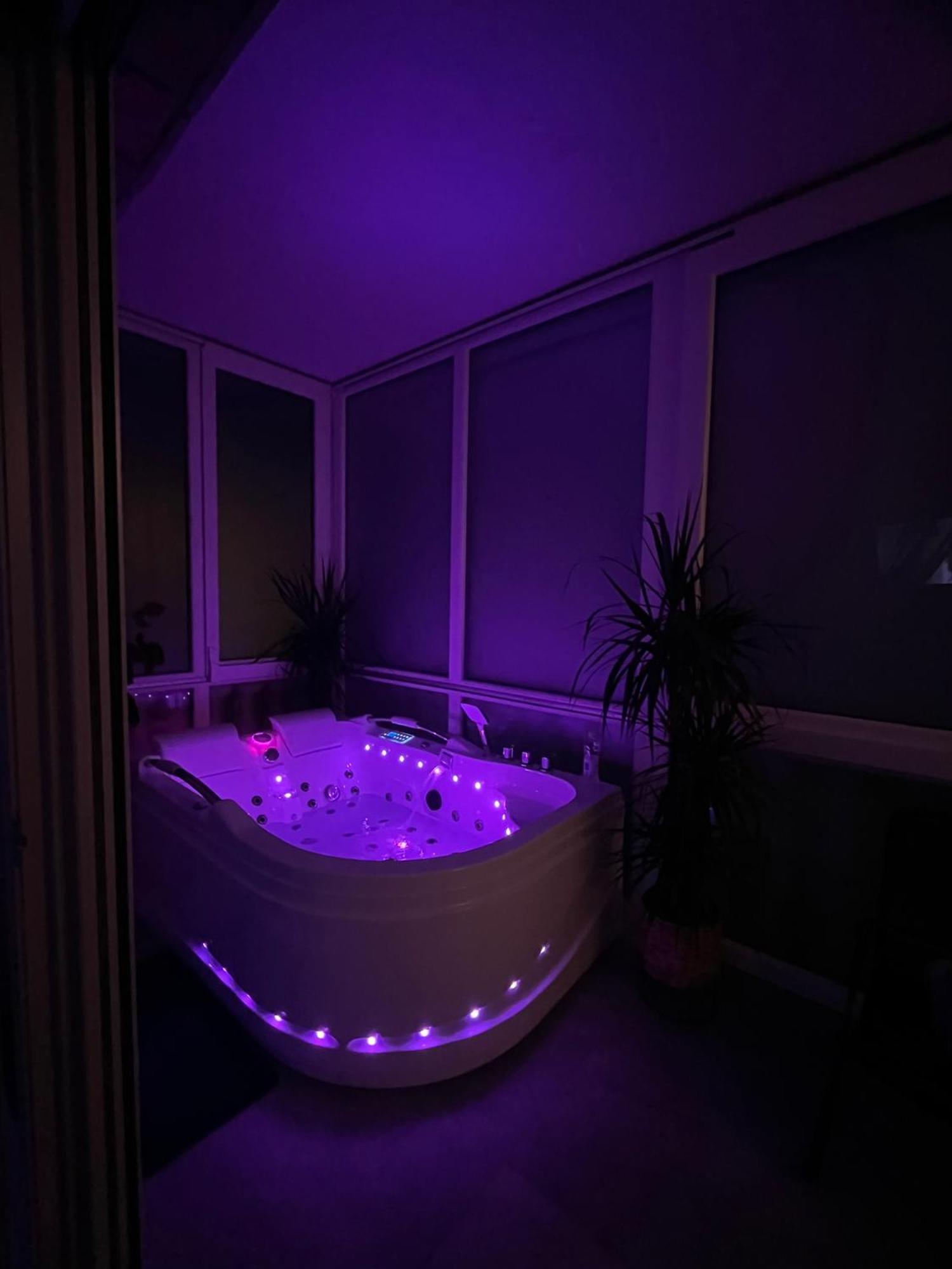 Luxrooms - Hotel Type With Private Jacuzzi Bjelovar Zewnętrze zdjęcie